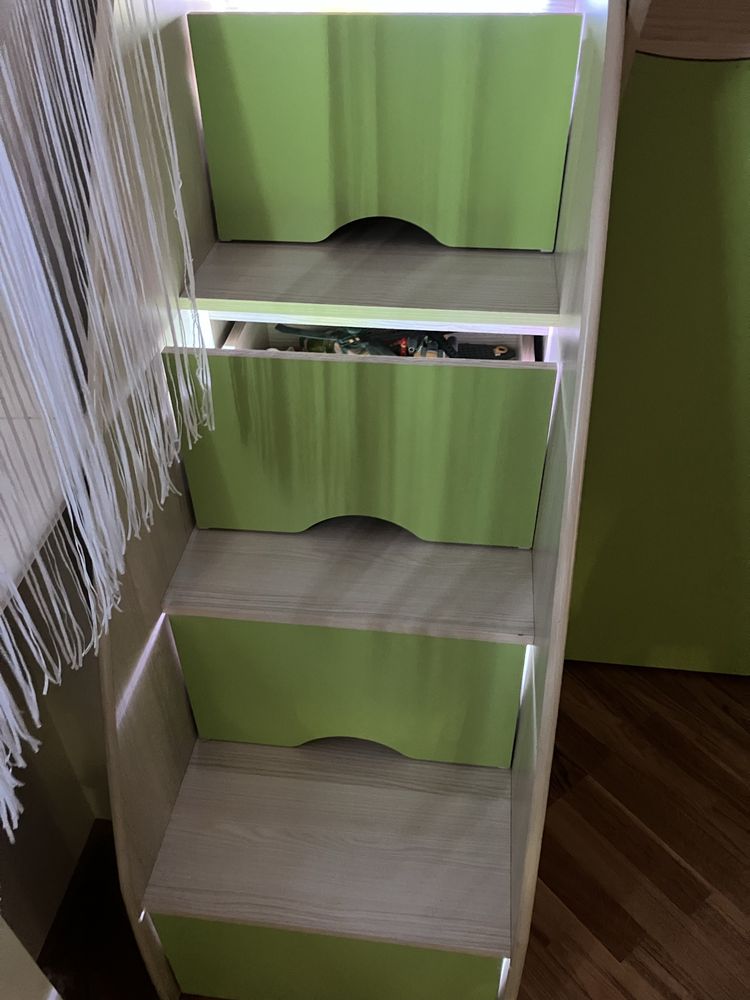 Łóżko piętrowe z biurkiem i szafą , LED oświetlenie, lampka