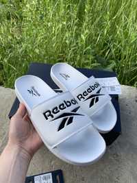 Чоловічі шльопанці  оригінал Reebok classic slide 44 оригінал.