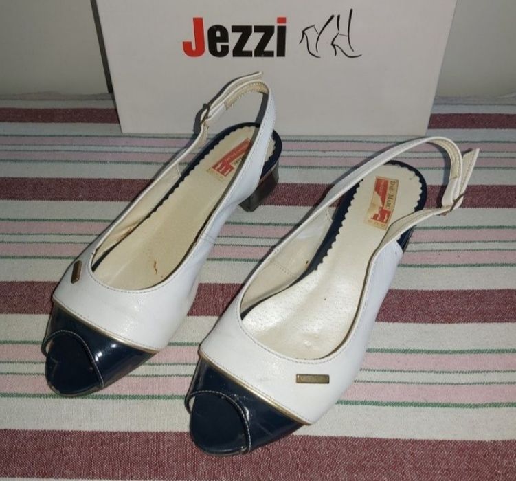 Buty.. sandały na koturnie.. Jezzi.. rozm. 36.. polecam