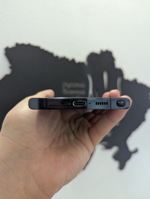 Samsung s23 Ultra 12/512gb. Гарний стан