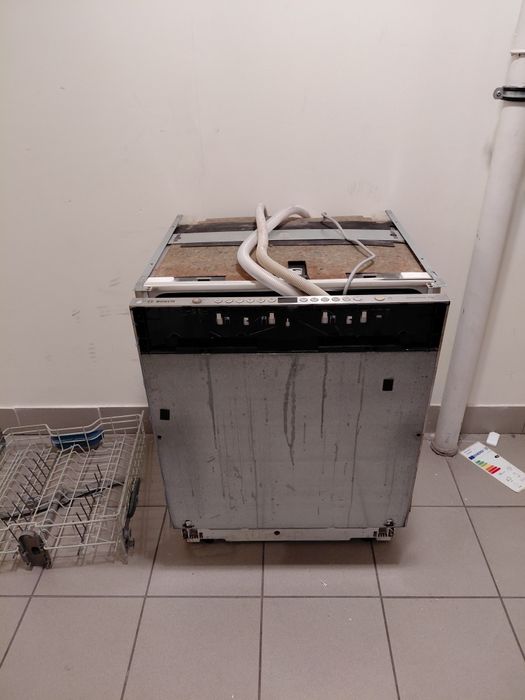 Zmywarka 60  bosch pod zabudowe sprawna