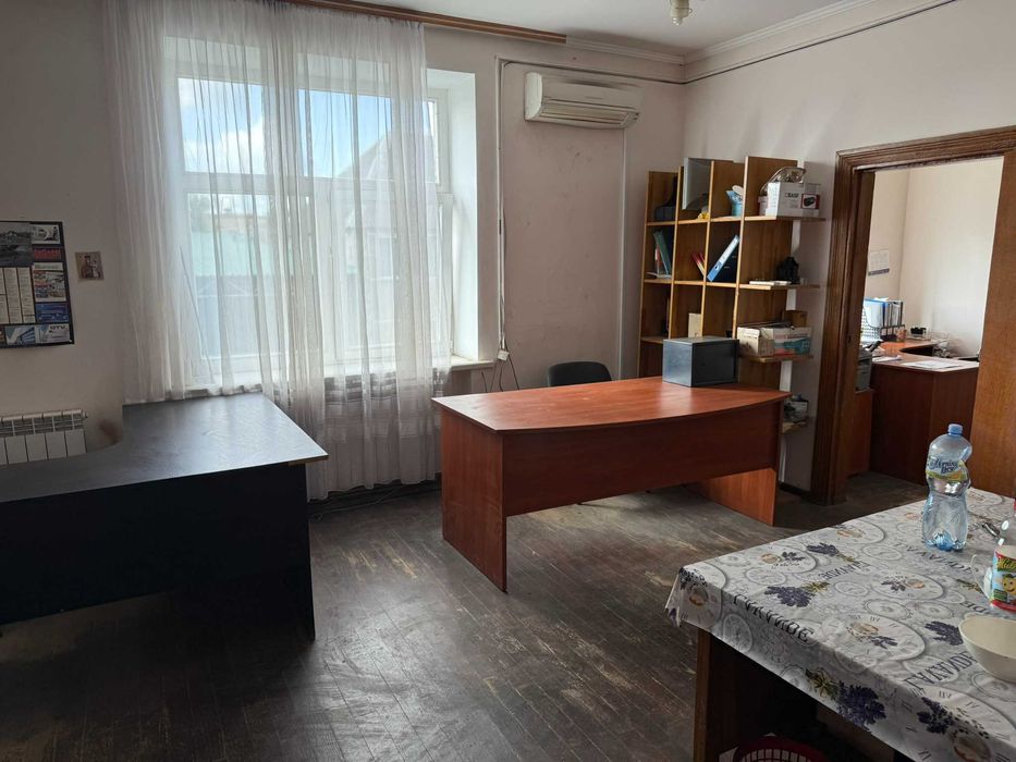 Продаж виробничого комплексу 4320 м2 та 2 га у Житомирська обл, Чуднів