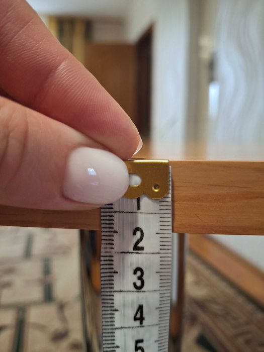 Стіл для кухні або кав'ярні