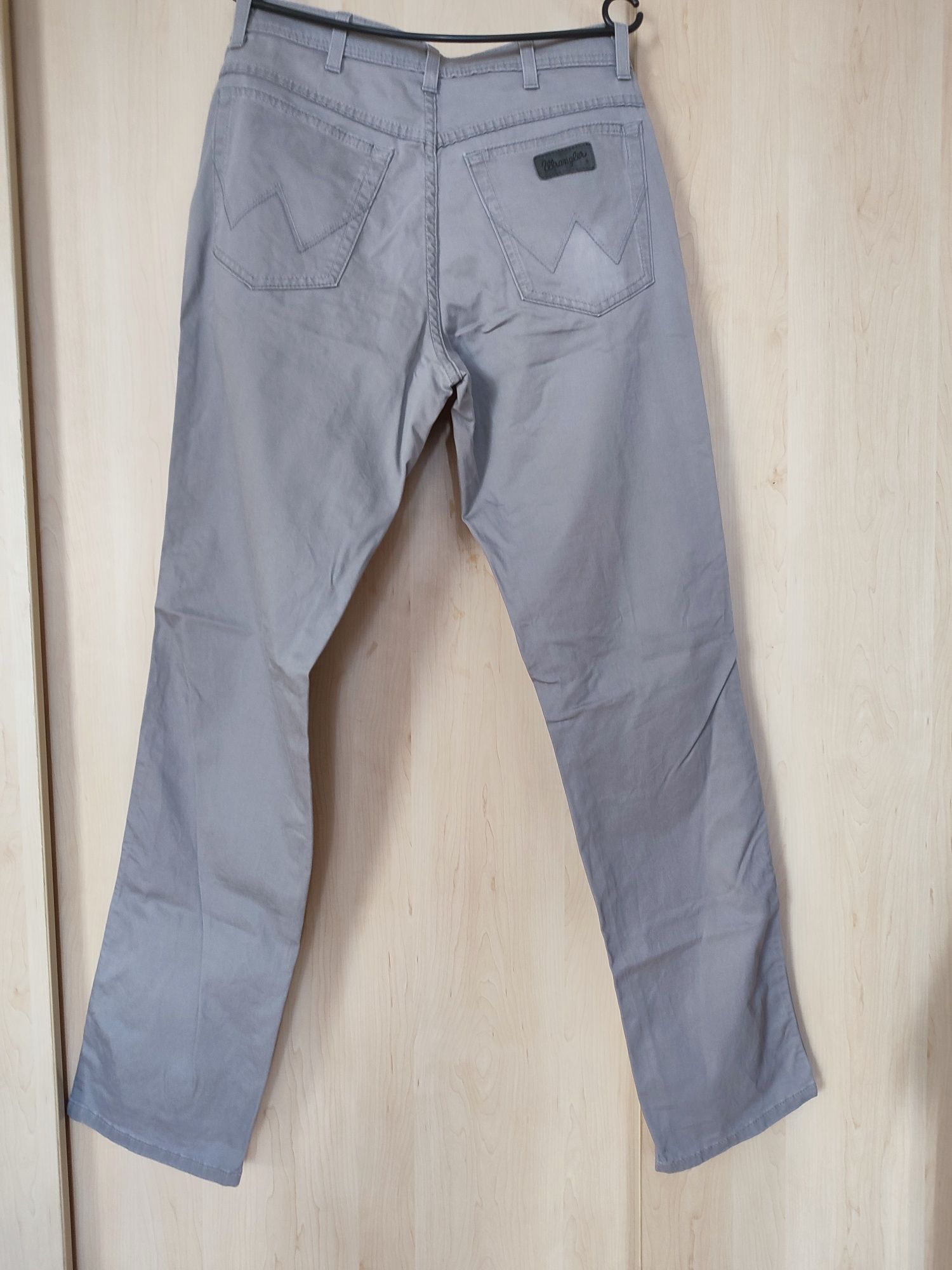 Dżinsy Wrangler 32/34