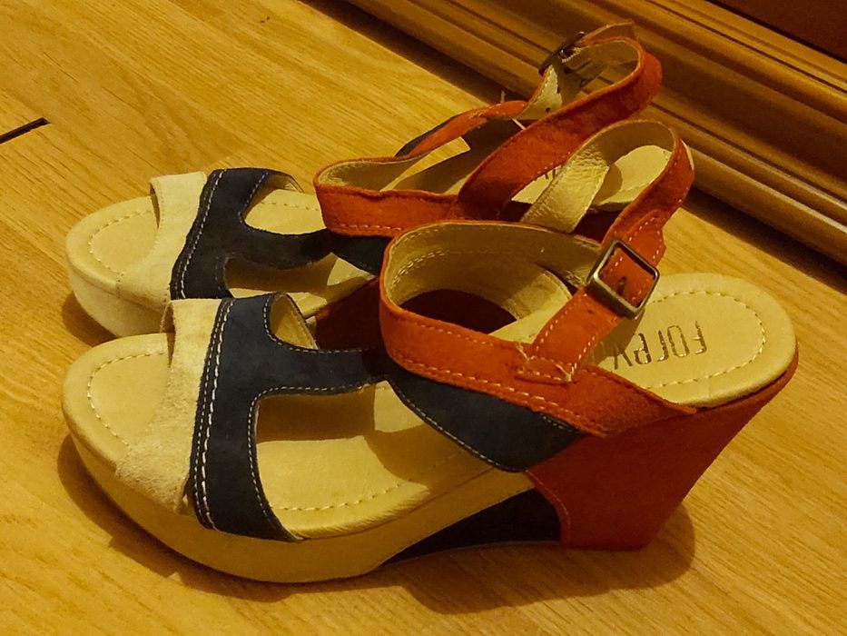 Sandálias Foreva novas