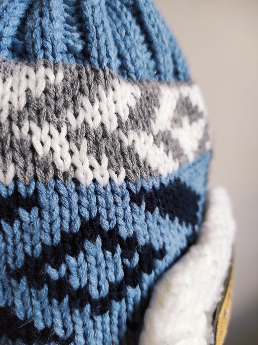 Bardzo ciepła czapka zimowa z misiem / uszatka / pilotka góralska