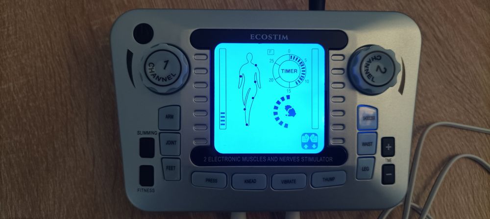 Elektrostymulator Mięśni Nerwów TENS EMS Masażer