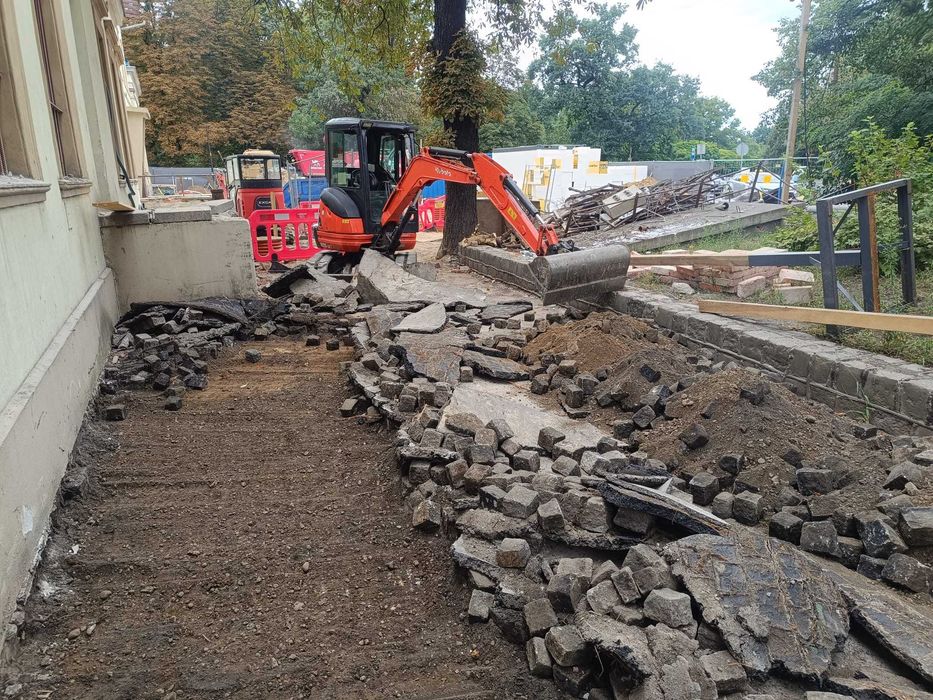 Usługi minikoparką - prace ziemne