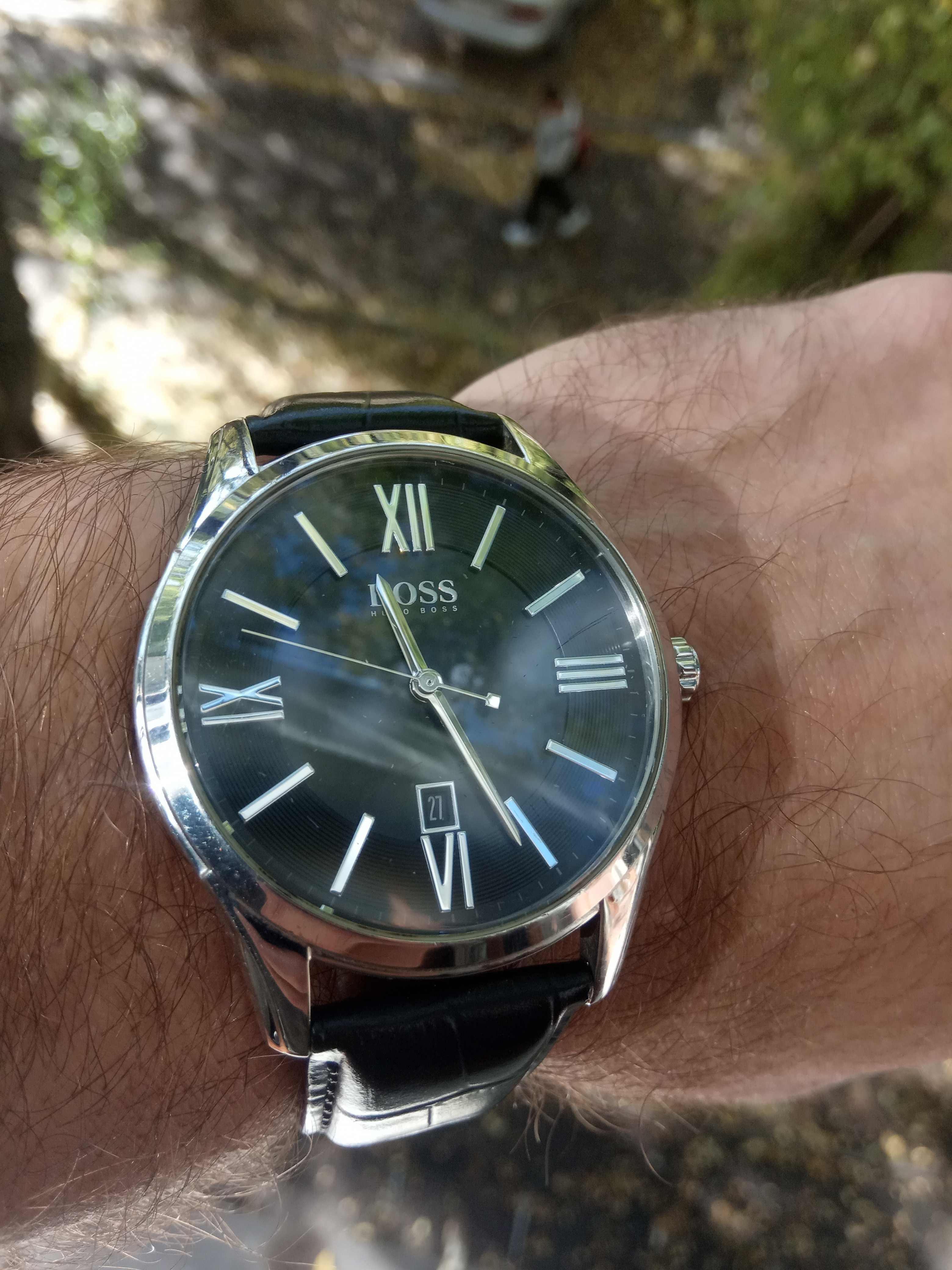 Обмен наручные часы Hugo Boss оригинал на Айфон XR