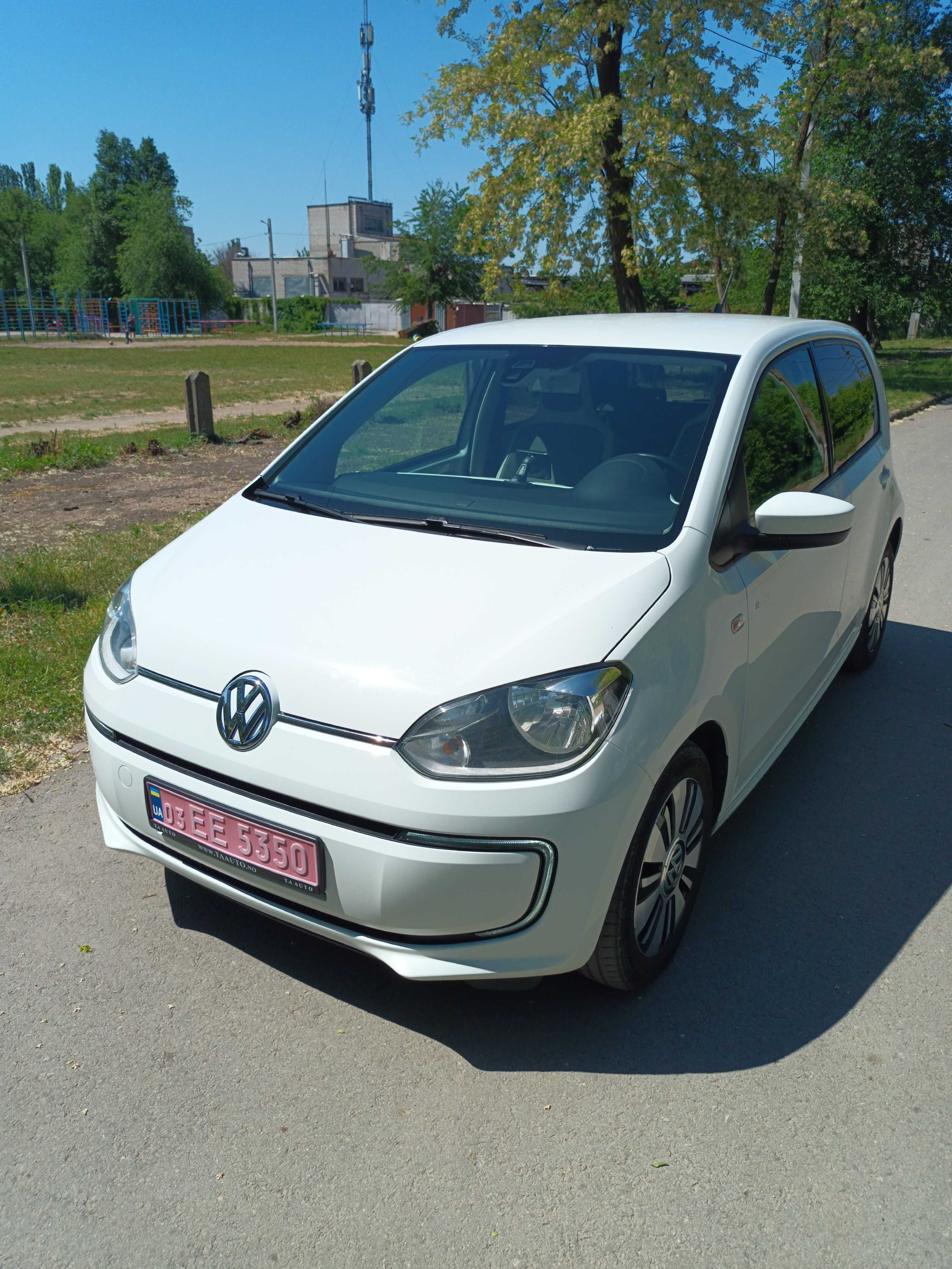 Volkswagen e-UP  electric
