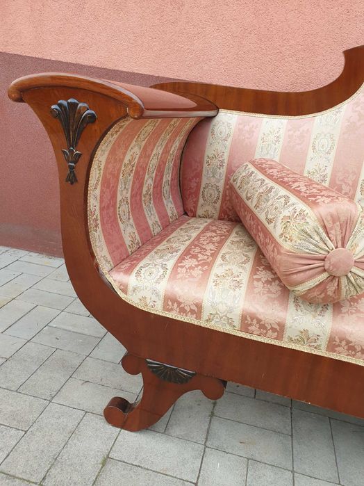 Piękna Sofa Bidermeier