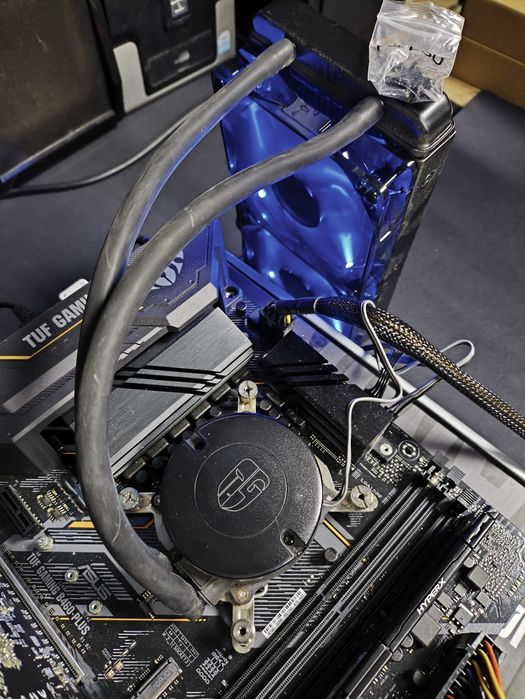 Watercooler deepcool Maelstrom 240