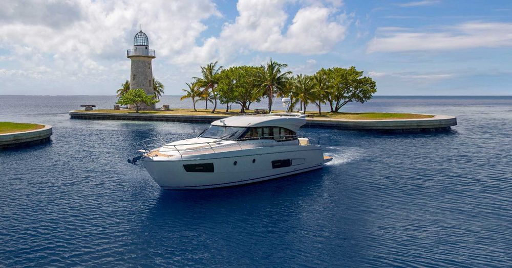 Jacht motorowy Bavaria Virtess