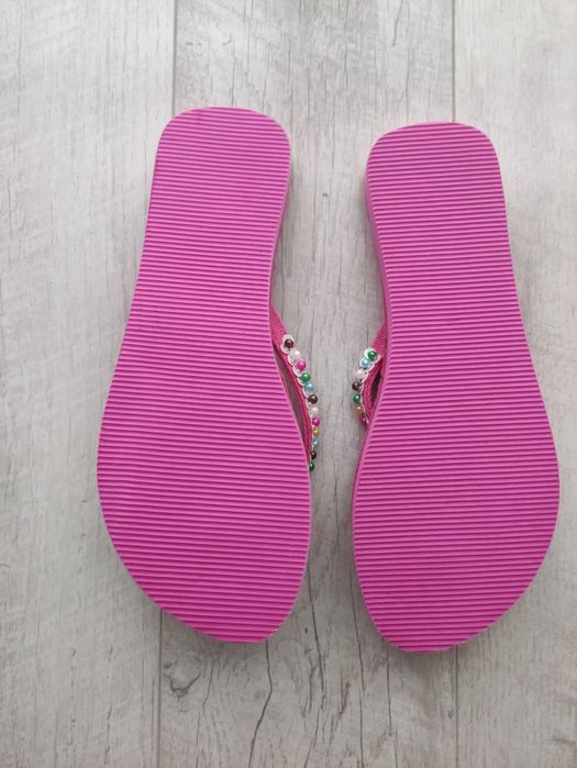 Sprzedam Klapki plażowe roz 40