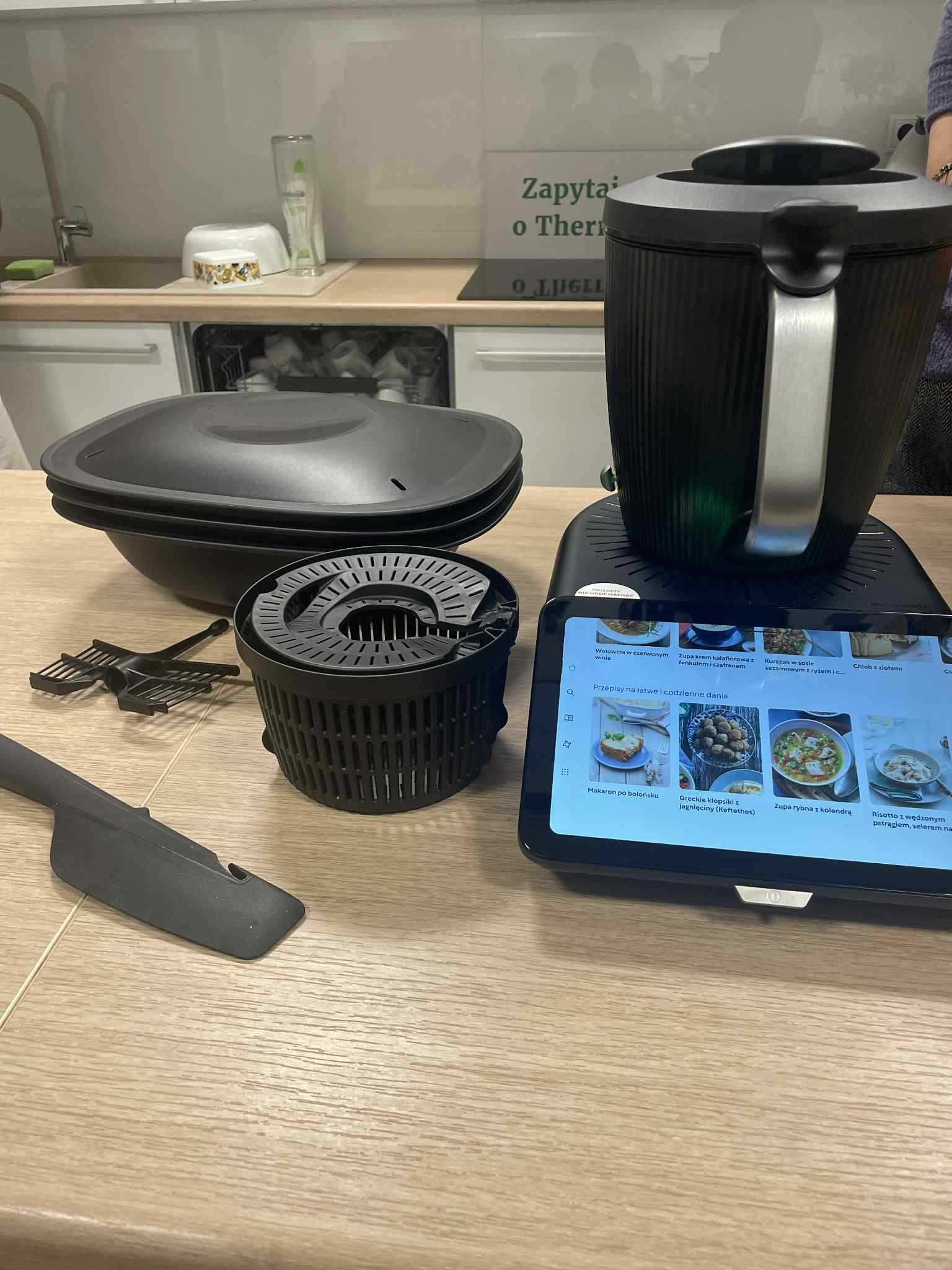 THERMOMIX TM7 OD RĘKI nie otwierany