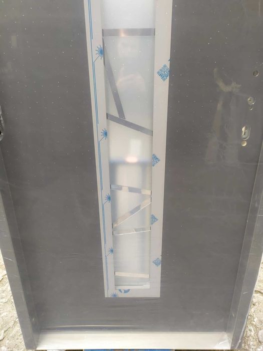 Powystawowe drzwi zewnętrzne WIKĘD PREMIUM antracyt srebrny PRAWE FV