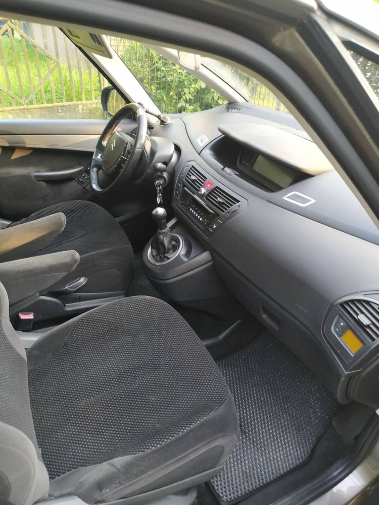 Продам Citroen Grand C4 Picasso 2008
