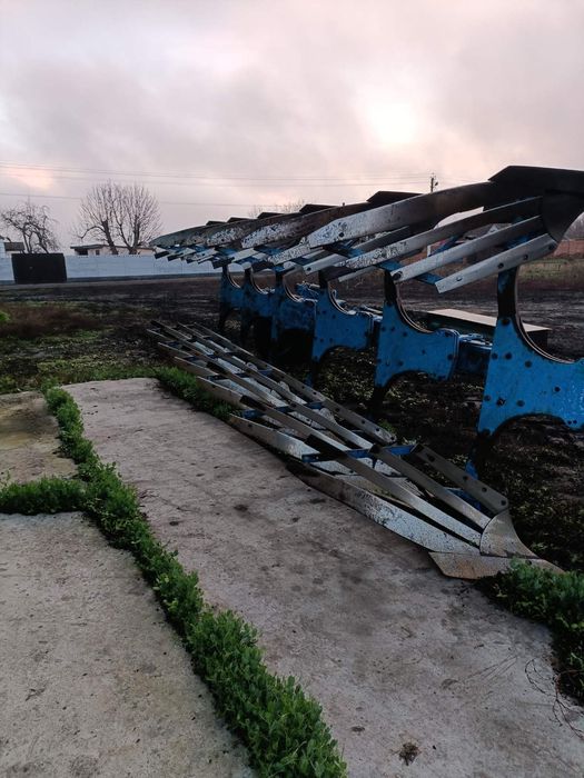 плуг Lemken Vari-Diamant, 6 корпусів