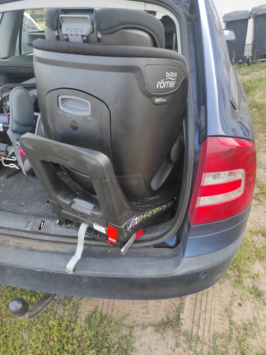 Britax romer dualfix m i-size