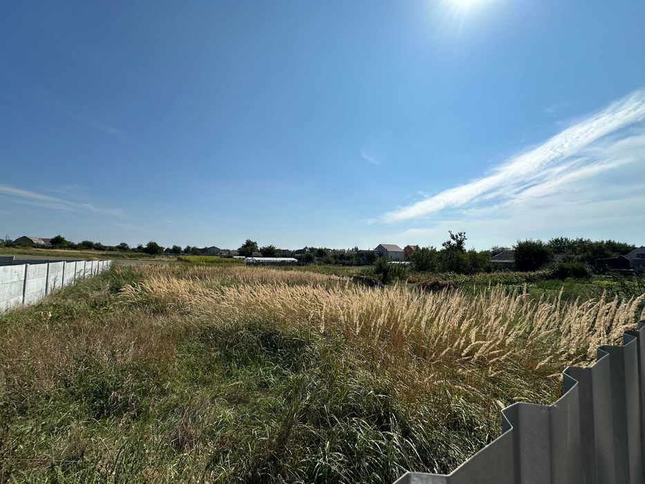 Престижна ділянка — всього 11 км від Києва! Світло, газ, асфальт!