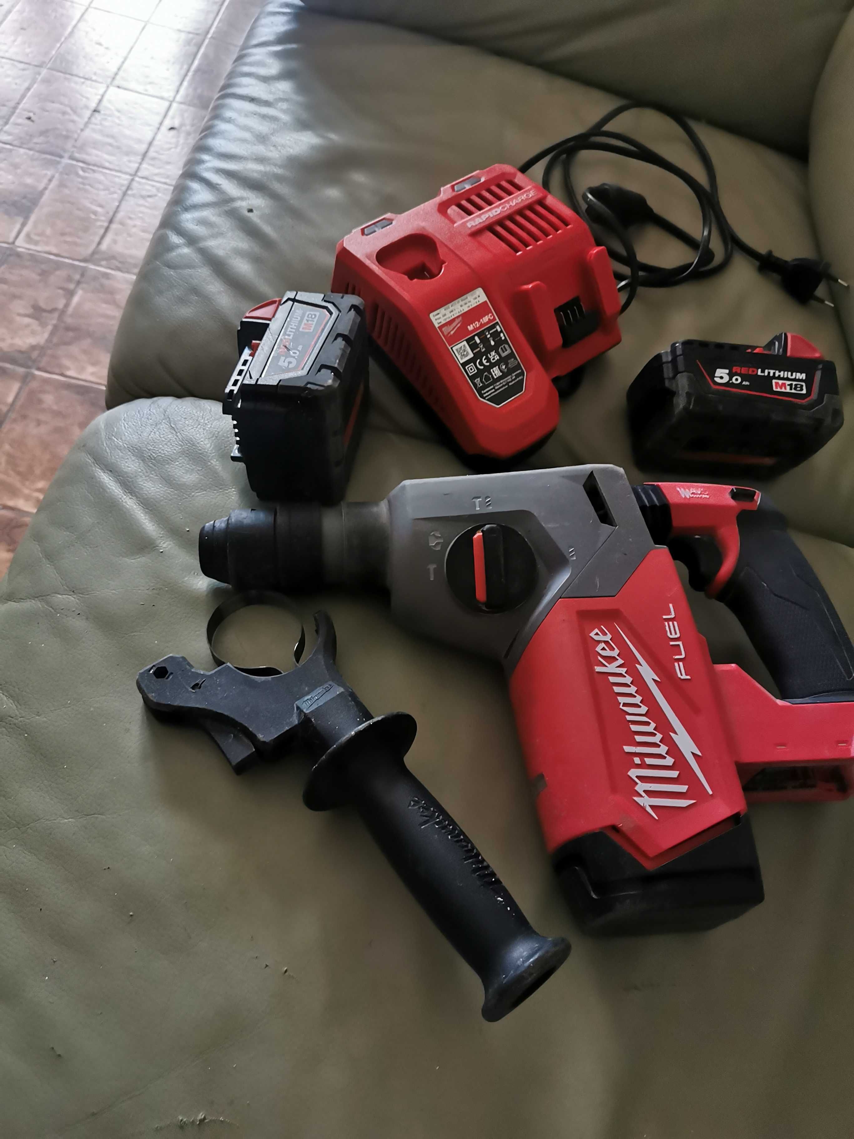 Mlot Milwaukee m18 FHX młotowiertarka