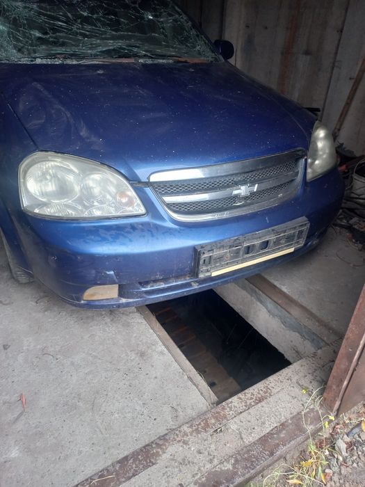Разбираю Chevrolet lacetti 1.8 газ.бензин  автомат