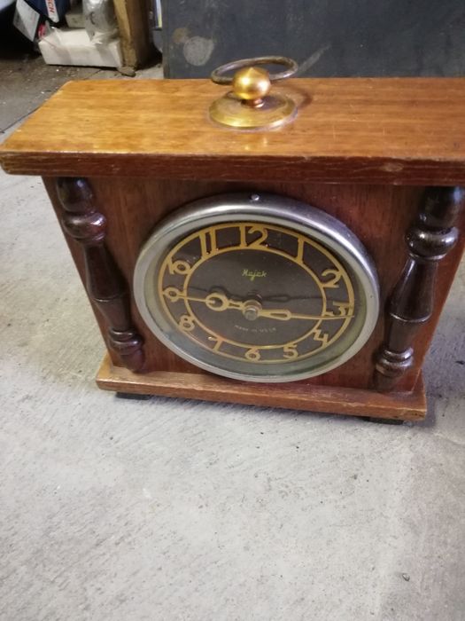 Stary zegar kominkowy MAJAK radziecki