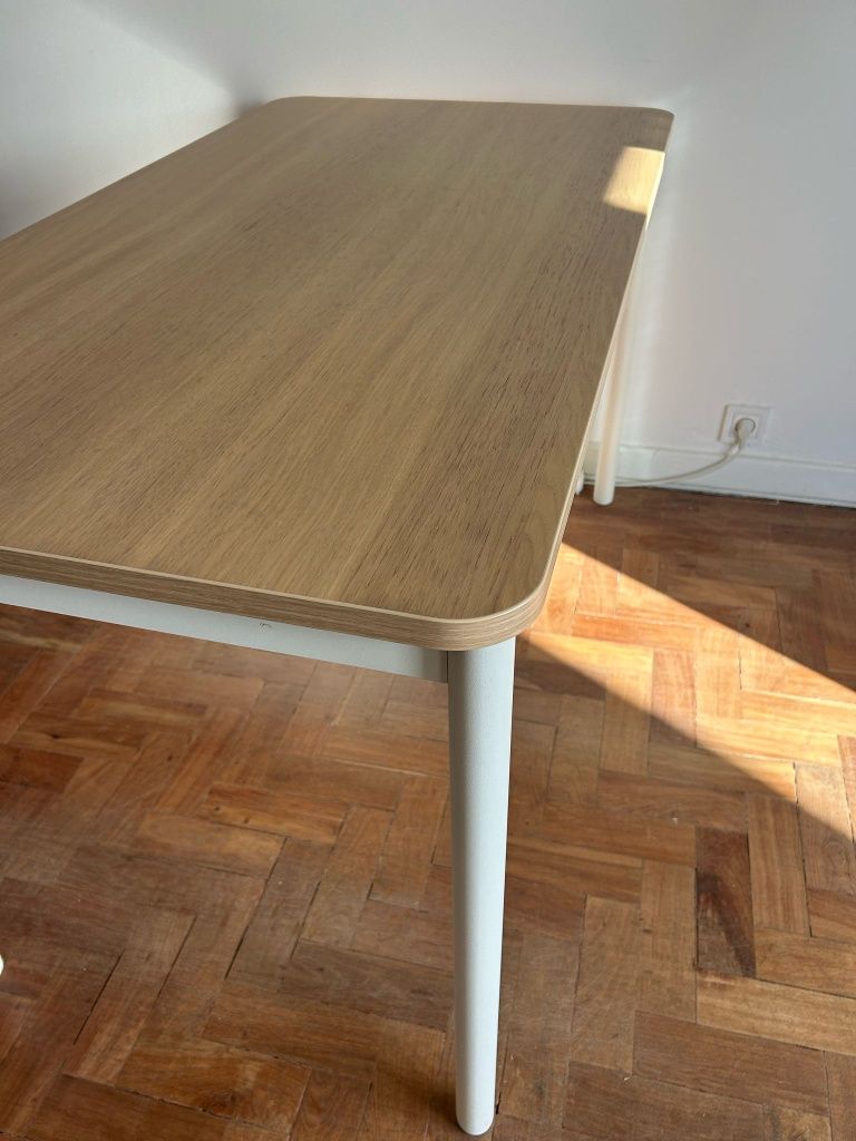 Mesa IKEA Tommaryd