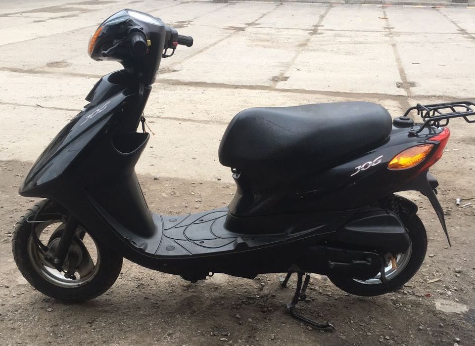 Honda Діо мопед.