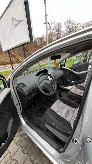 Toyota Yaris 2006 – 1.0 Benzyna, 5-drzwi
