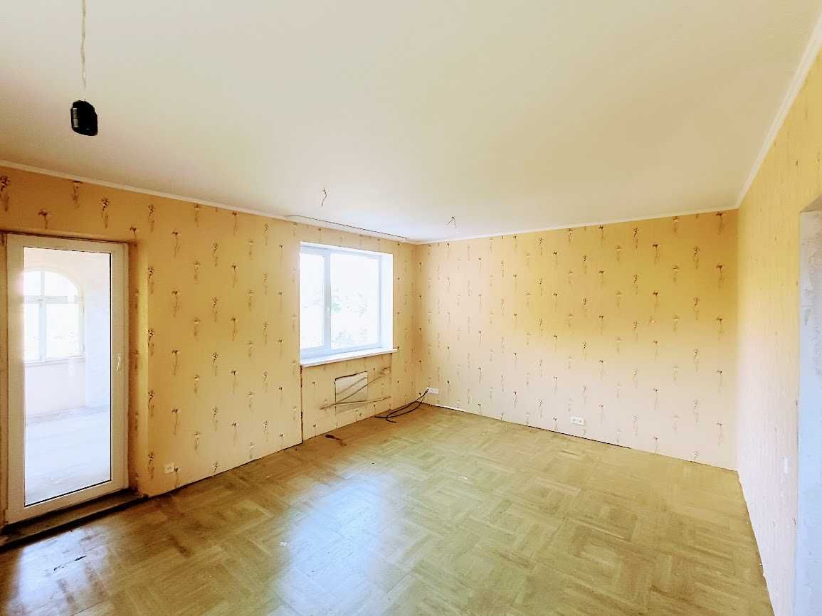 Продам шикарне домоволодіння 345 м2 на В.Данилівці майже даром 188$/м2
