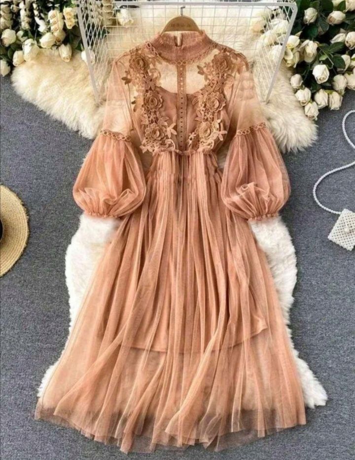 Elegancka sukienka tiul koronką wesele ML