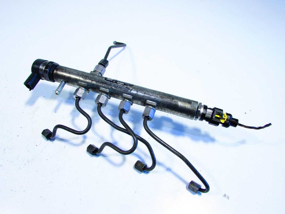 Przewody paliwa listwa regulator czujnik szyna saab 93 95 1.9 tid