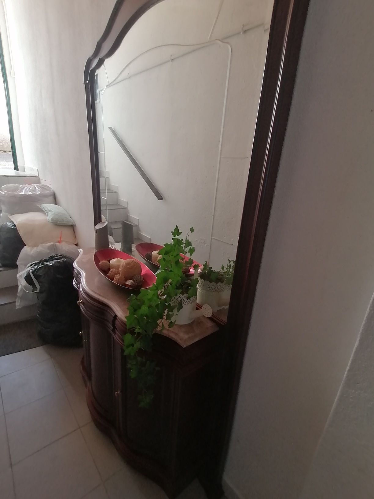 Sapateira com espelho
