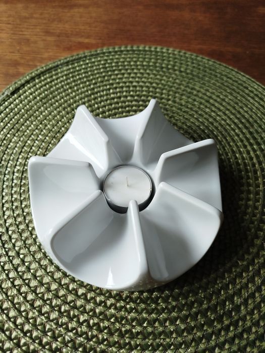 Podgrzewacz porcelanowy na tealighty.
