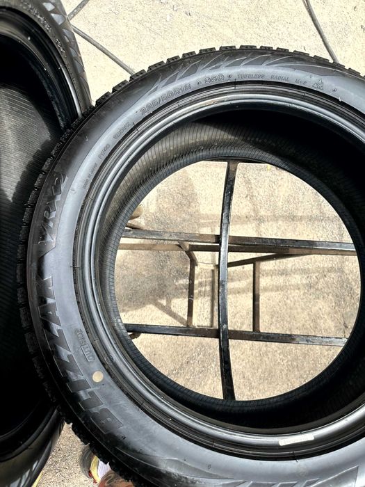 Шины Demo 225 50 R 18 Bridgestone Blizzak VRX 2 Пара зима Япония