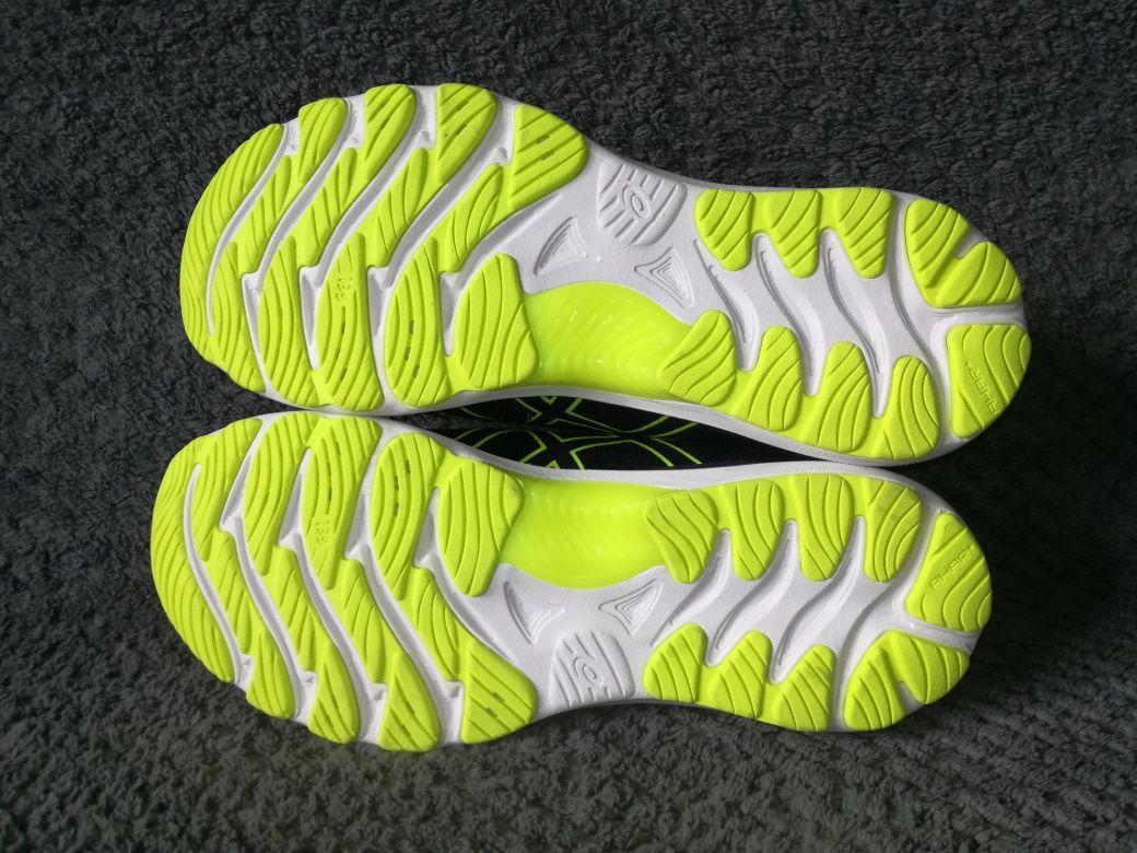ASICS ZIRUSS 6 rozmiar 42,5 nowe męskie buty sportowe do biegania
