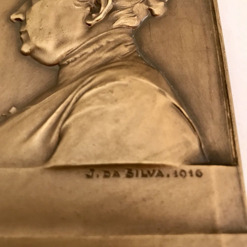 Medalha em Bronze de João da Silva dedicada a Hermínia Martins