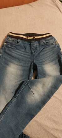 Spodnie jeansowe r 128