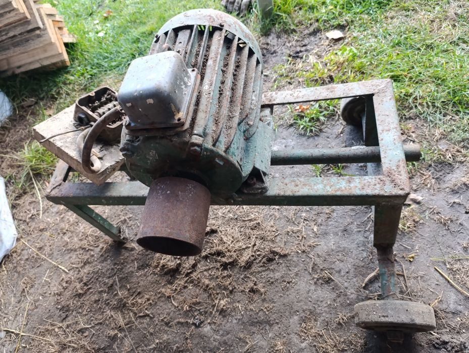 Silnik elektryczny 4,12 kW + wózek