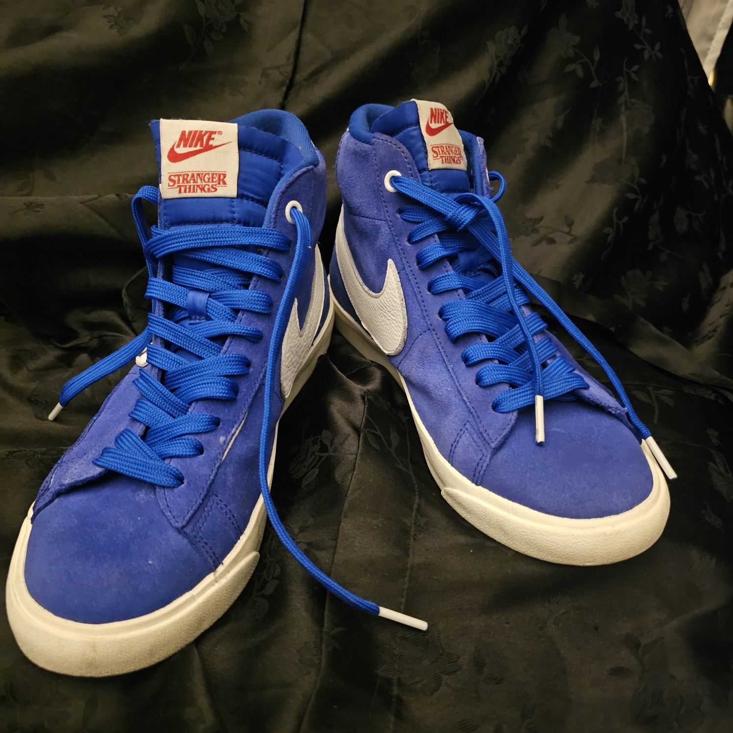 Nike Blazer Stranger Things  rozmiar 40 niebieskie 


See photos for d