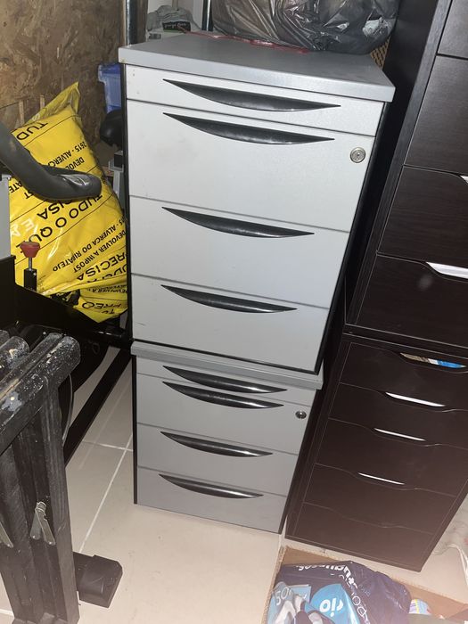 Bloco de Gavetas Escritório