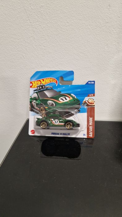Hot Wheels Porsche 911 Carrera Cabriolet