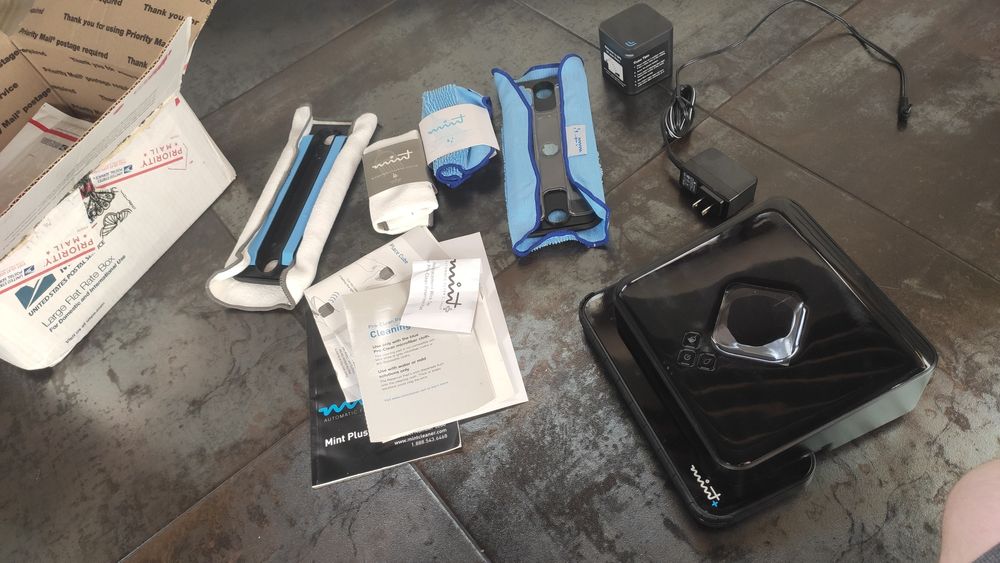 Mint 5200 Plus (iRobot Braava 380) робот полотёр