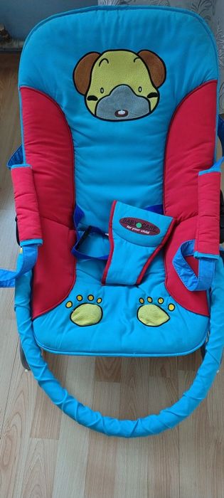 Leżak-bujak dla niemowlaka