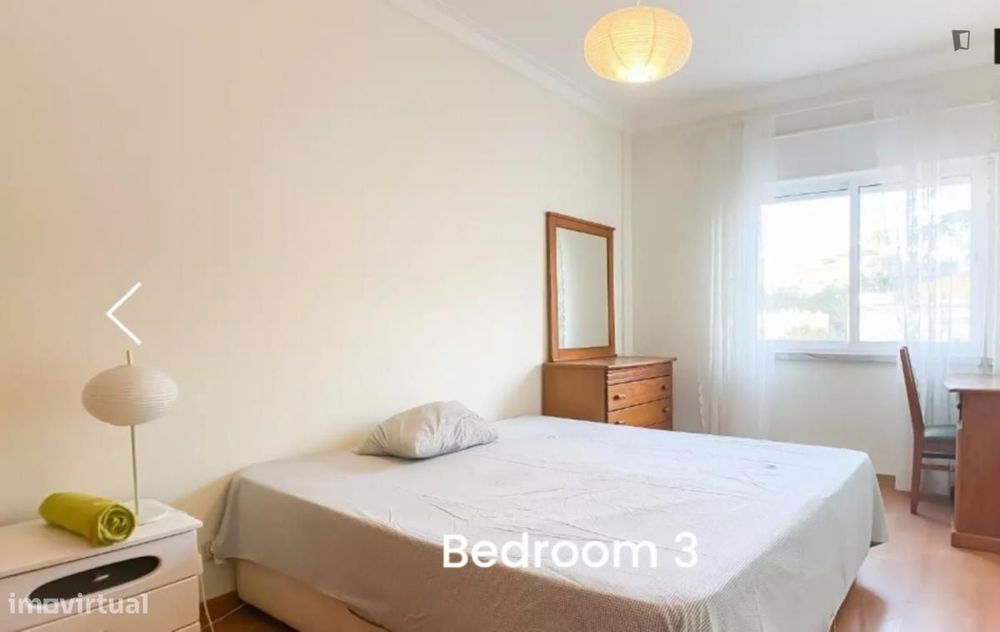 Quarto - localizado em Lumiar Lisbon