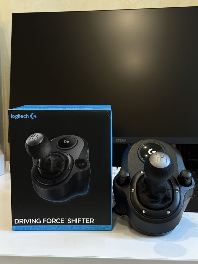 Logitech G923 + Driving Force Shifter (PC/PS)