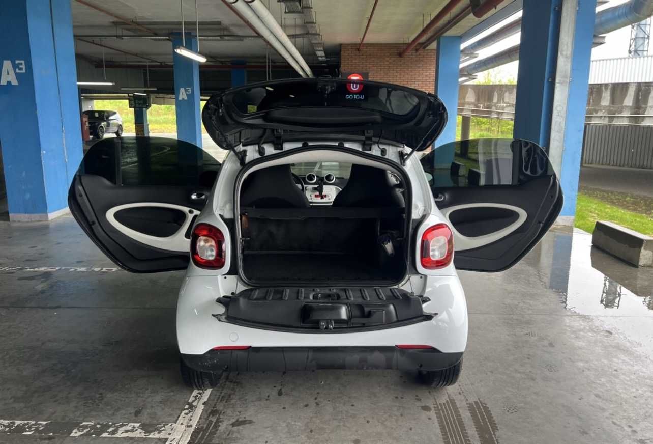Продам Smart Forfour