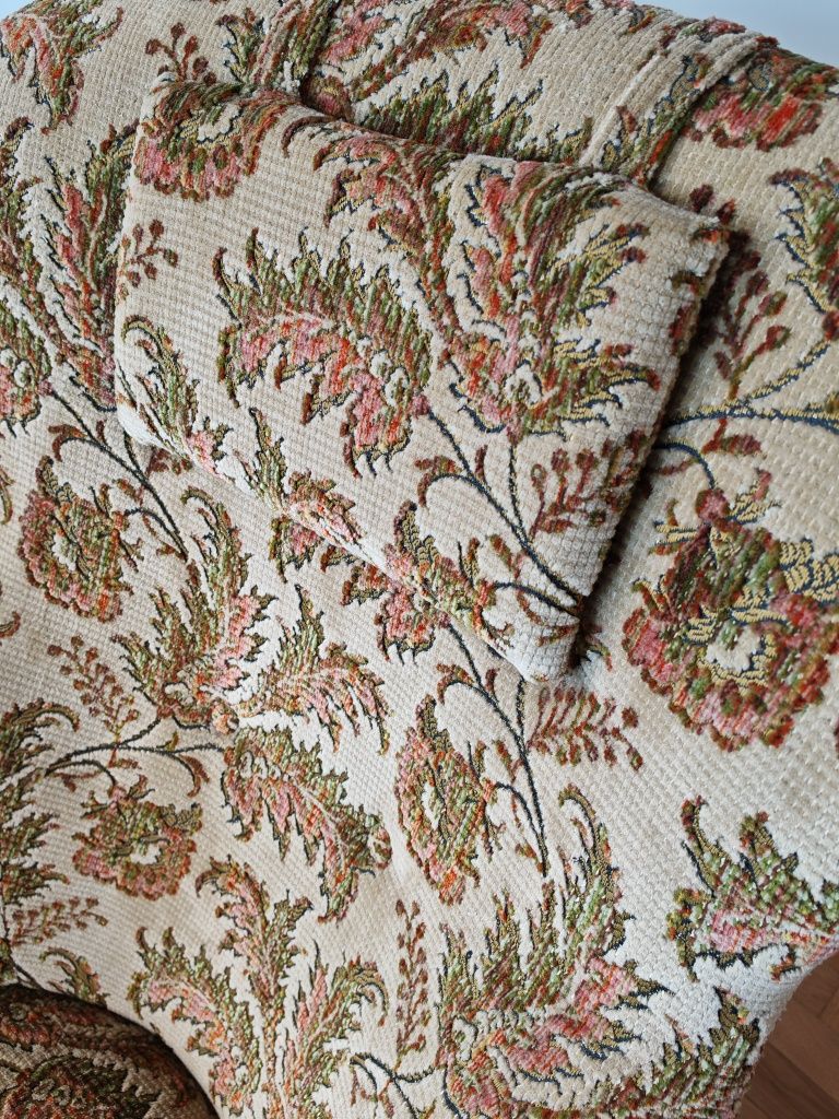 Fotel bujany uszak vintage z Norwegii drewniany stelaż