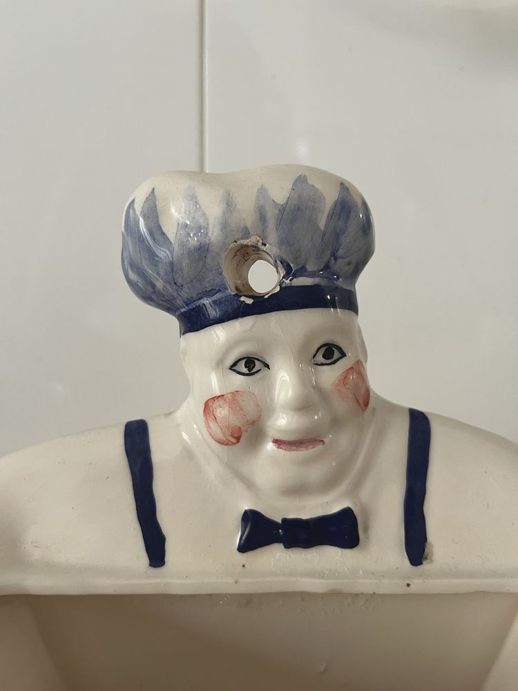 Saleiro de Parede em Louça